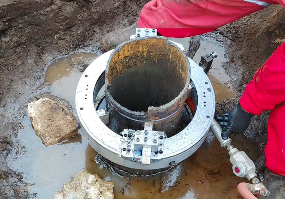 Corte en frío y biselado de tubería de revestimiento